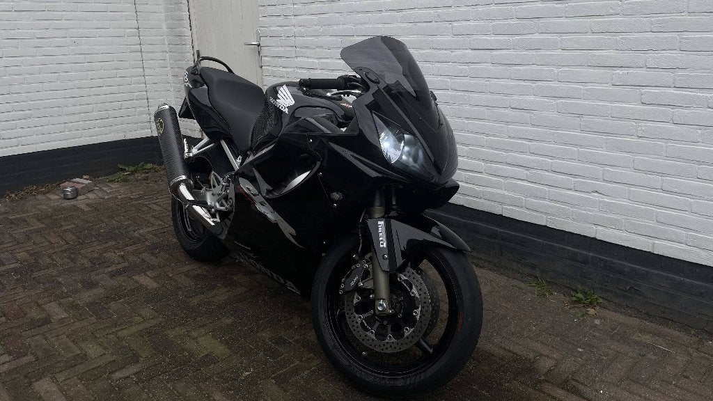 Honda CBR 600 F (F4i) 2007 - Zwart – 35 kW (A2) vol vermogen, Motoren, Sportuitlaat, 4 cilinders, Gebruikt, Meer dan 35 kW