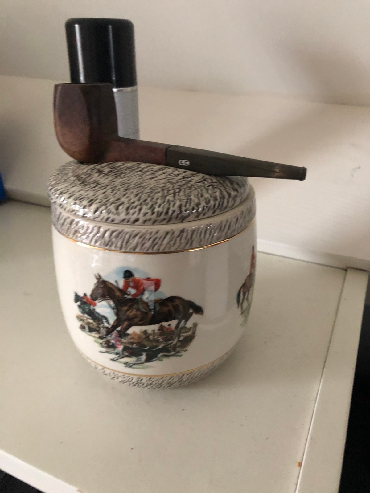 Oude tabakspot, Ophalen