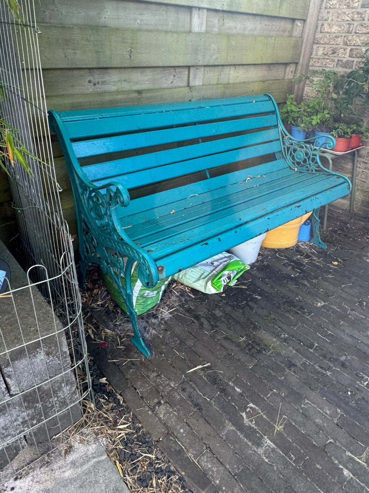 Tuinbankje met gietijzeren zijkanten, Tuin en Terras, Tuinbanken, Ophalen, Gebruikt, Hout