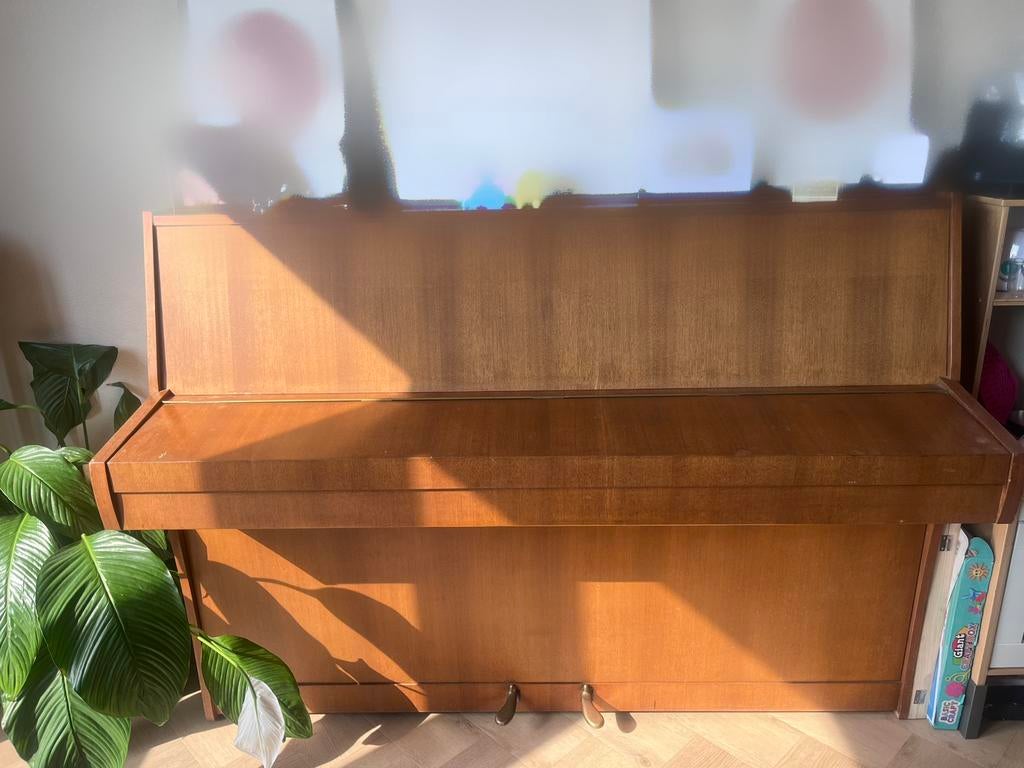 GRATIS PIANO, Muziek en Instrumenten, Piano's, Ophalen, Gebruikt, Bruin, Piano