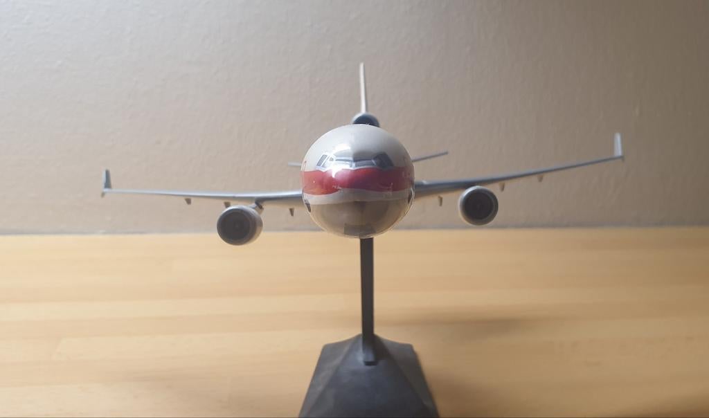 McDonnell Douglas MD11 Martinair, Ophalen of Verzenden, Zo goed als nieuw, Groter dan 1:72, Overige merken
