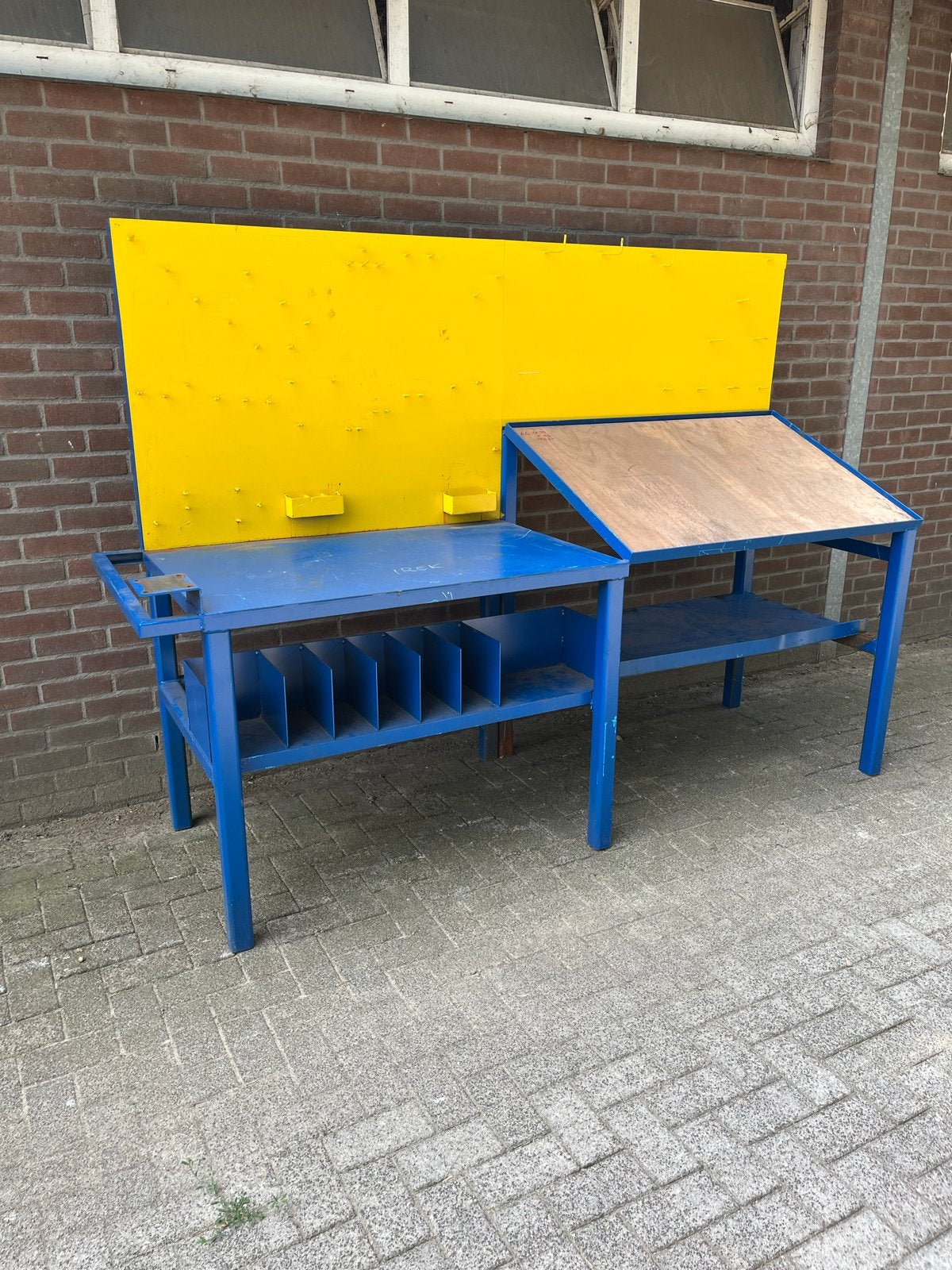Stevige werkbank met dikwandig kokerframe en twee werkbladen, Ophalen, Gebruikt, 170 cm of meer