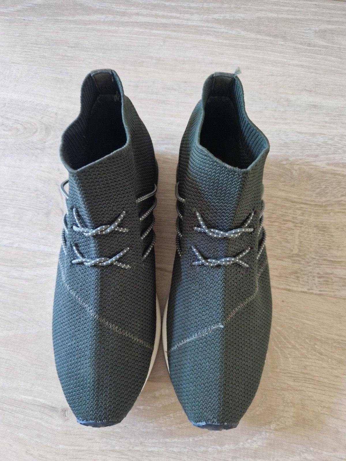 Mooie schoenen. Materiaal textiel . Maat 40, Ophalen, Zo goed als nieuw, Groen, Instappers