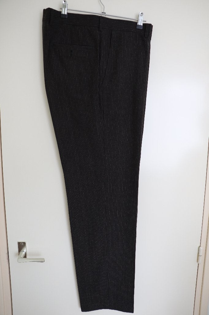 Hugo Boss Heren Broek Maat 52 Bruin, Maat 52/54 (L), Bruin, Ophalen of Verzenden, Zo goed als nieuw
