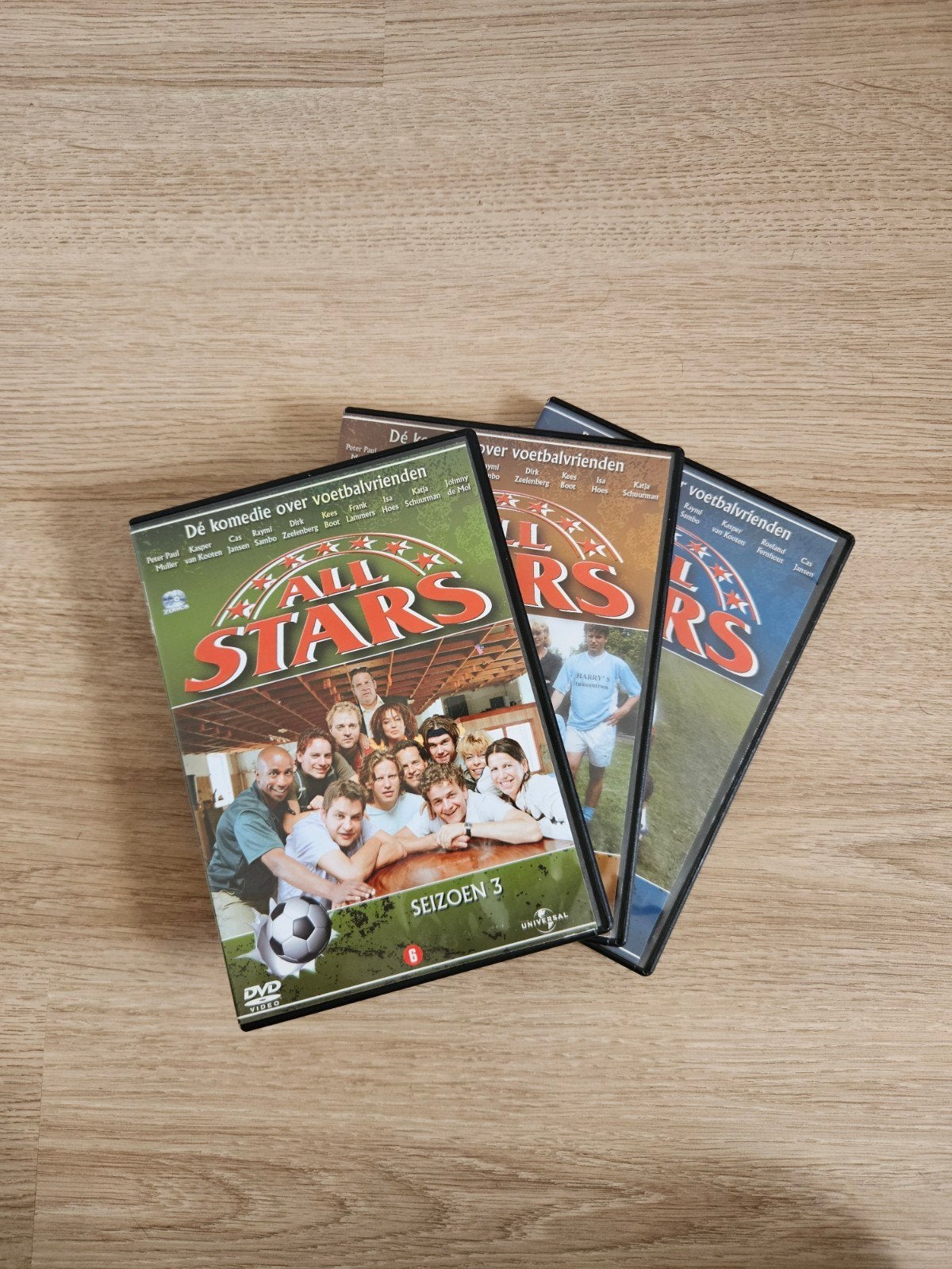 All Stars seizoen 1, 2 en 3 - De komedie over voetbalvrie, Seizoen 1, Zo goed als nieuw, Komedie, Vanaf 6 jaar