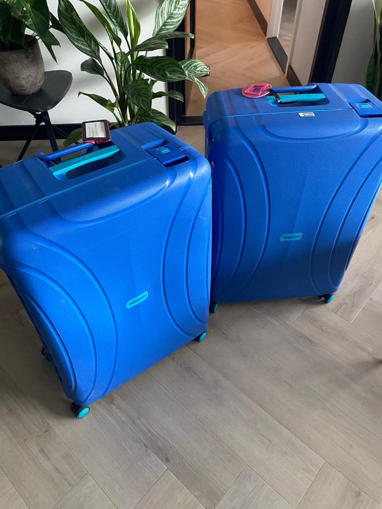 American Tourist koffer, Sieraden, Tassen en Uiterlijk, Koffers, Hard kunststof, 45 tot 55 cm, Zo goed als nieuw, Wieltjes
