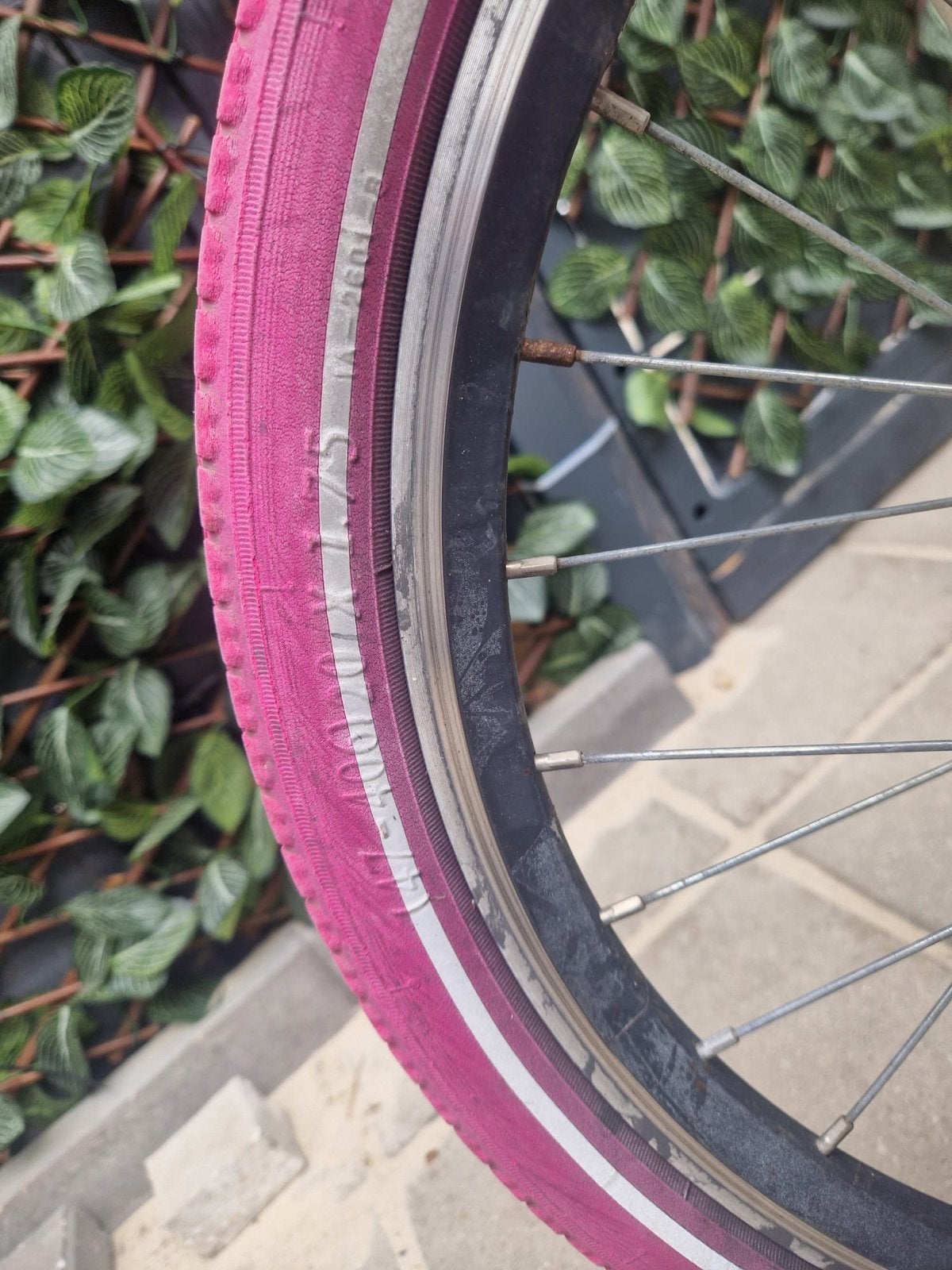 Altec kinderfiets wit met roze banden 20 inch, Ophalen, Gebruikt, Velgrem, Handrem