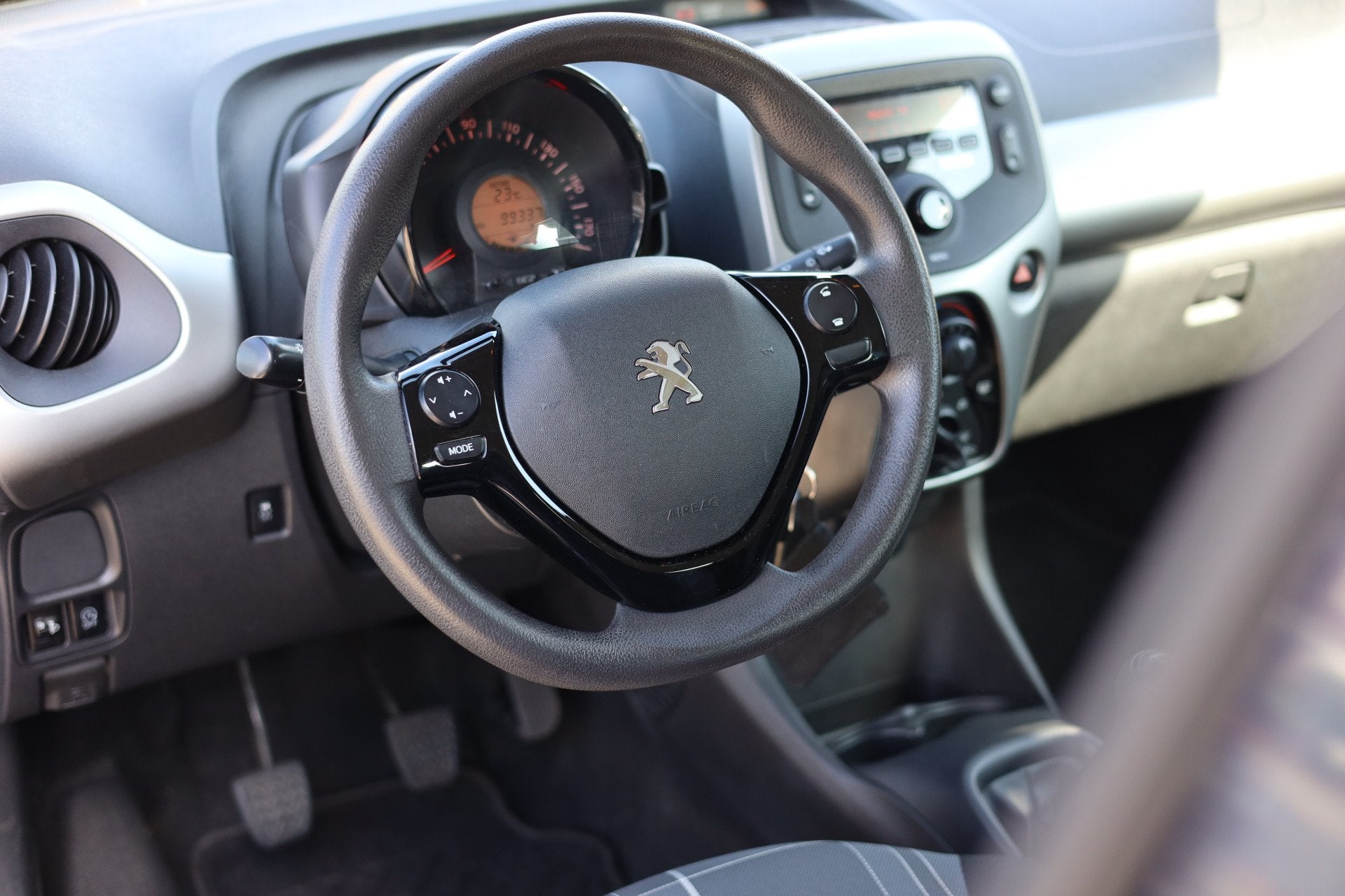 Peugeot 108 1.0 e-VTi ACTIVE | AIRCO | EL PAKKET | NL AUTO, Auto's, Voorwielaandrijving, Stof, Gebruikt, Origineel Nederlands