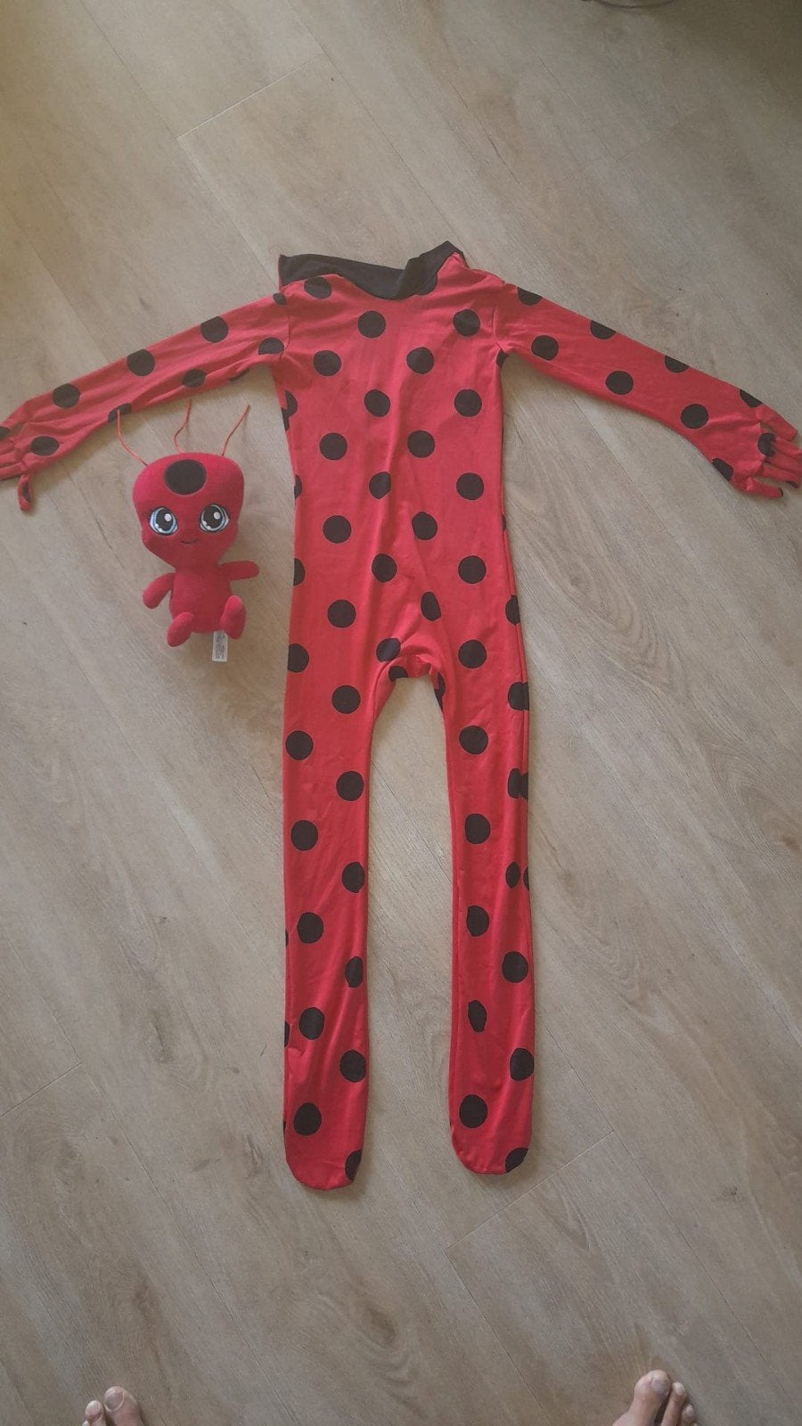 Miraculous Ladybug kostuum met Tikki knuffel, Ophalen of Verzenden, Zo goed als nieuw, 134 t/m 140, Meisje