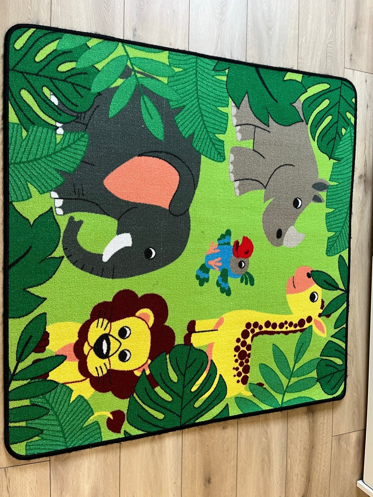 Vrolijk speelkleed met jungle dieren voor kinderkamer, Gebruikt, 100 tot 150 cm, Ophalen of Verzenden, Rechthoekig