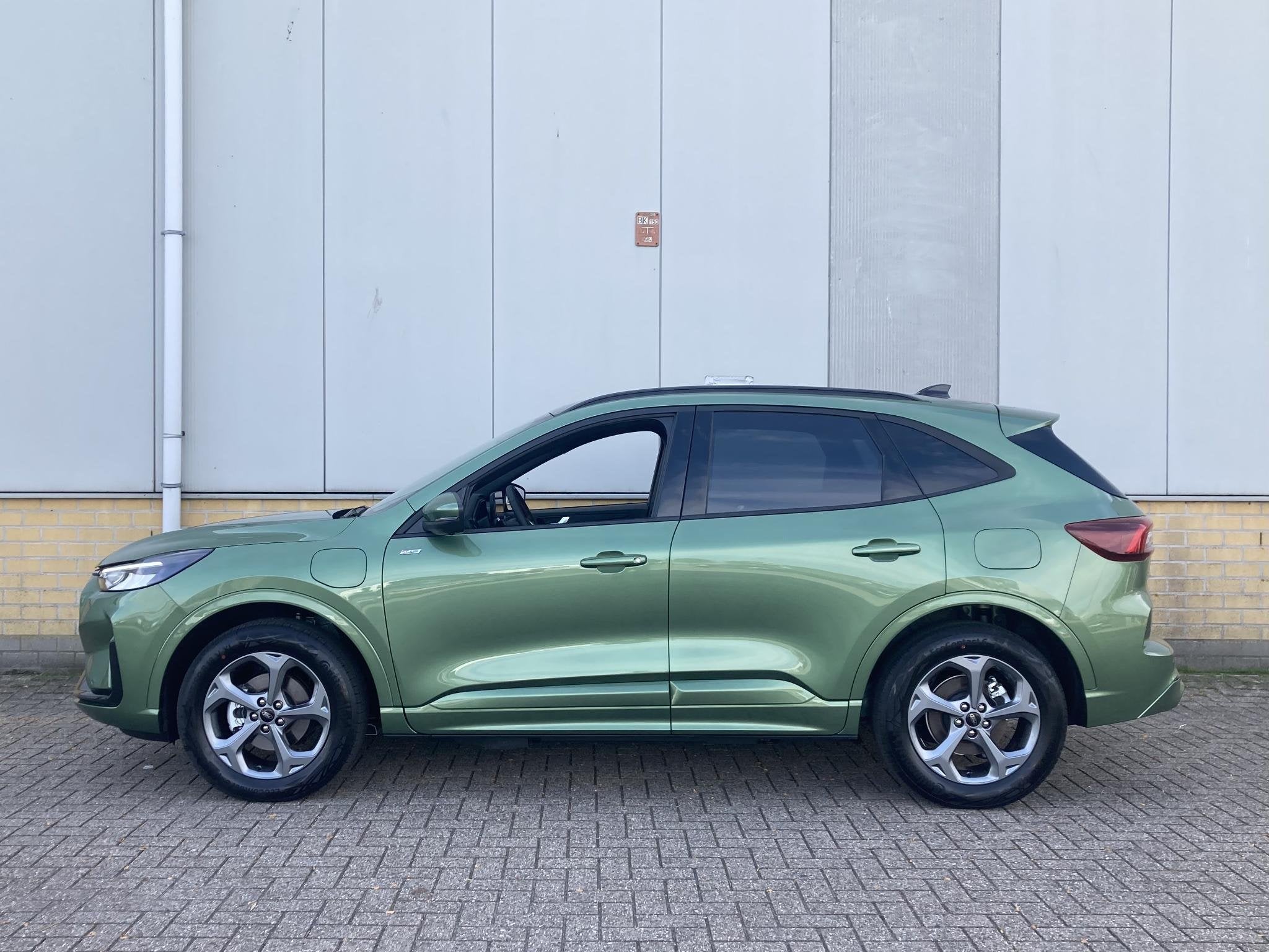 Ford Kuga 2.5 PHEV ST-Line 243 pk Driver Assistance Pack - R, 4 cilinders, Verwarmde buitenspiegels, Plug-in hybride, Bedrijf