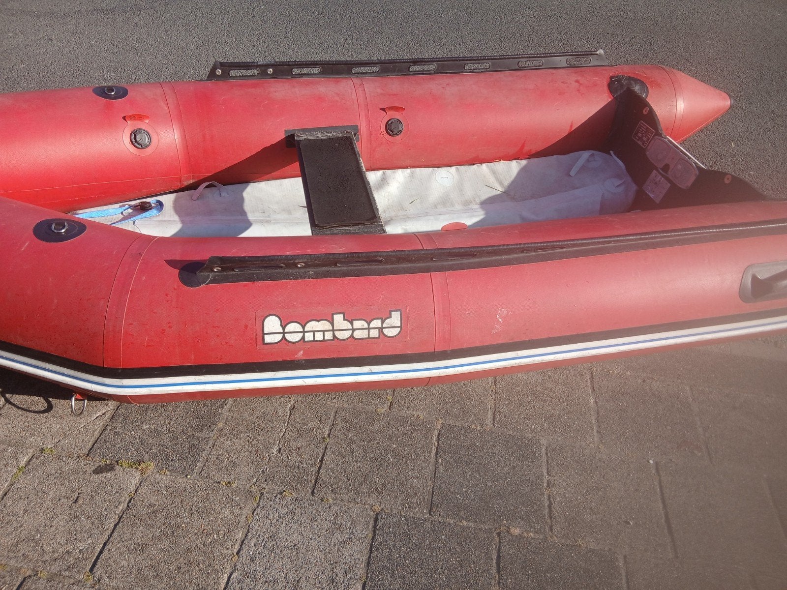 Bombard, Ophalen