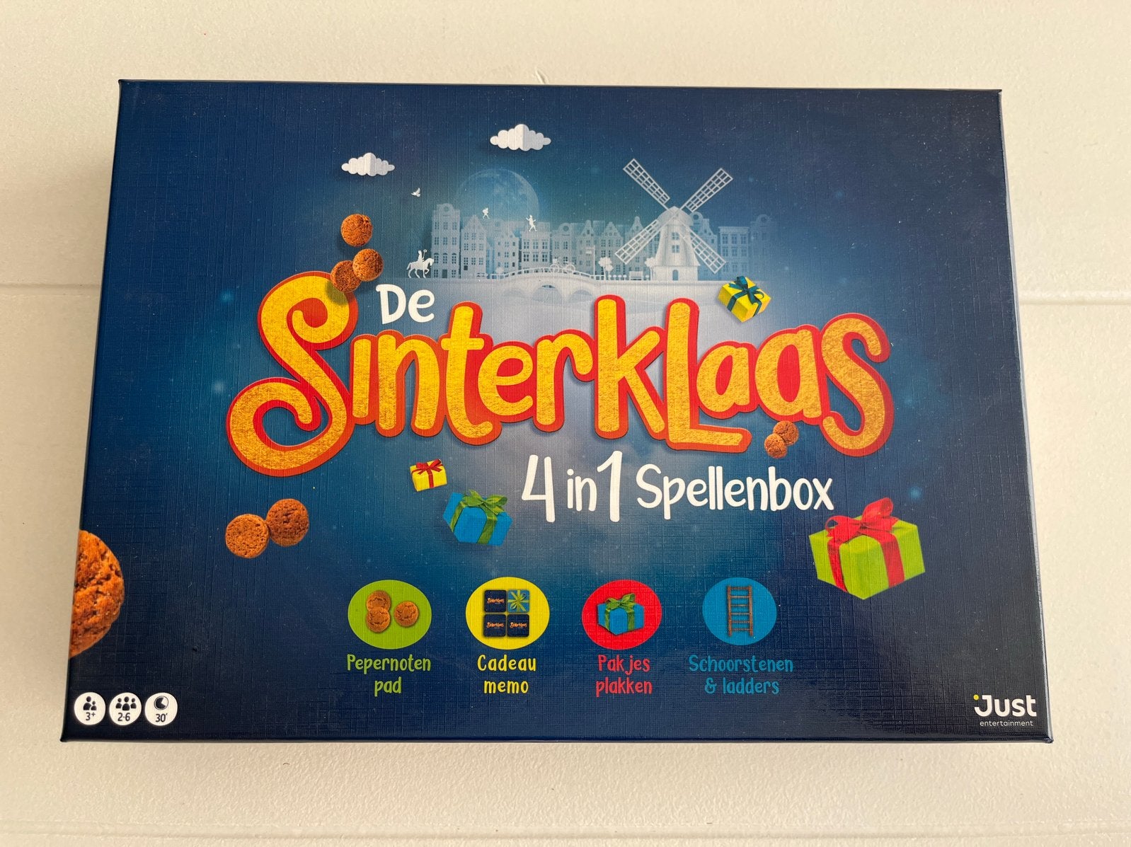 Sinterklaas 4 in 1 spellendoos - Zo goed als nieuw, Hobby en Vrije tijd, Gezelschapsspellen | Bordspellen, Drie of vier spelers