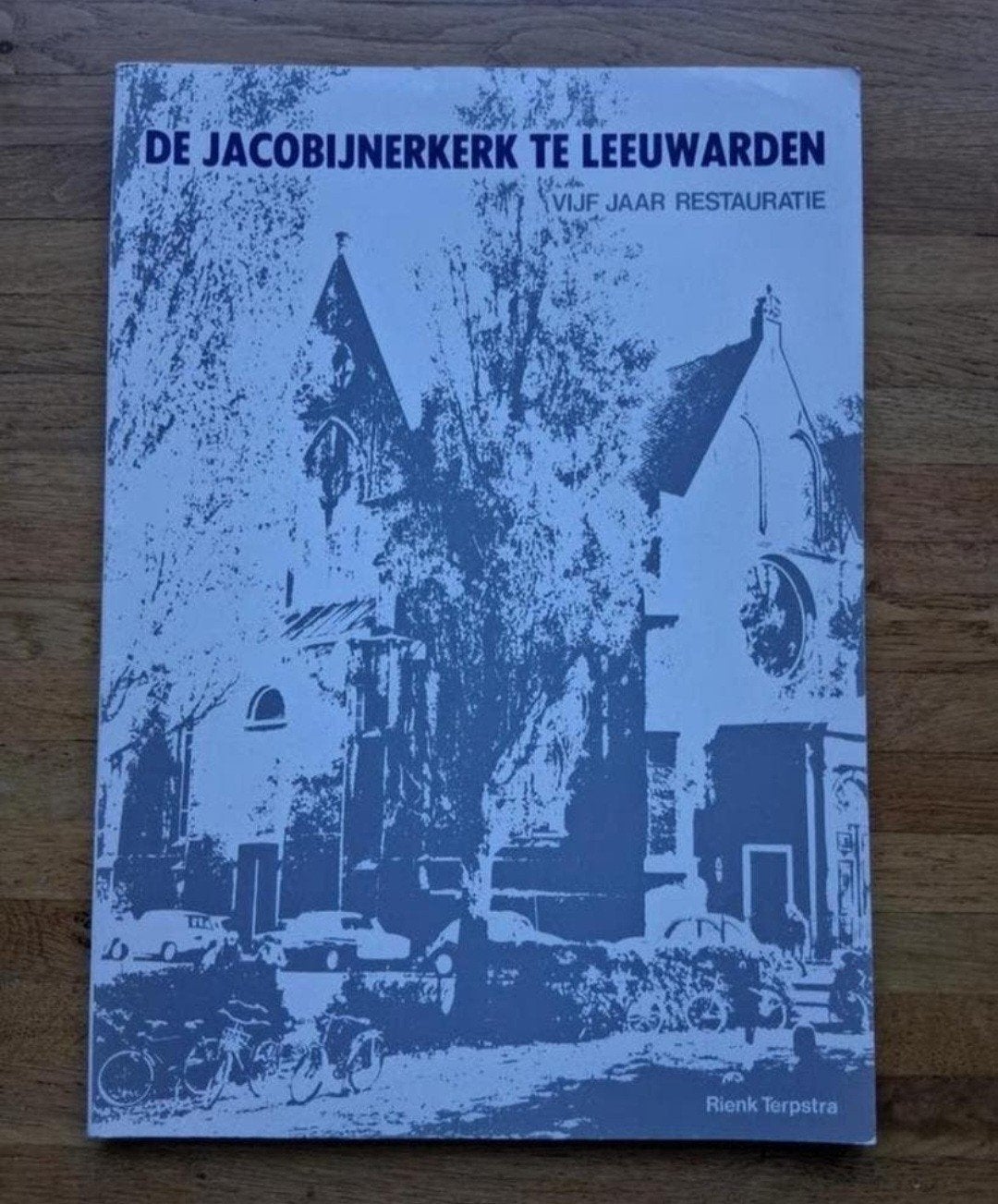 De jacobijnerkerk te Leeuwarden
Vijf jaar restauratie
Geschi, Ophalen of Verzenden, Zo goed als nieuw