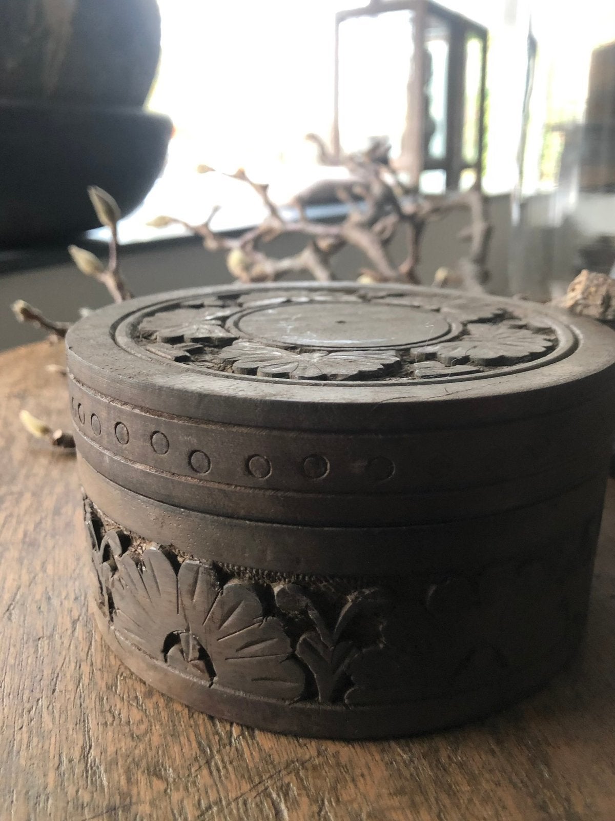 Rond houtgesneden doosje india oosters sober bohemian, Ophalen of Verzenden