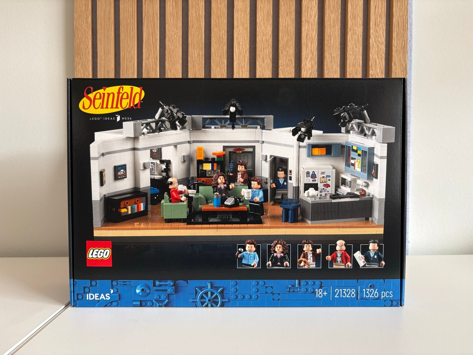 Lego Ideas Seinfeld (21328) - Nieuw en Ongeopend, Inclusief minifiguren, Lego, Nieuw, Ophalen of Verzenden