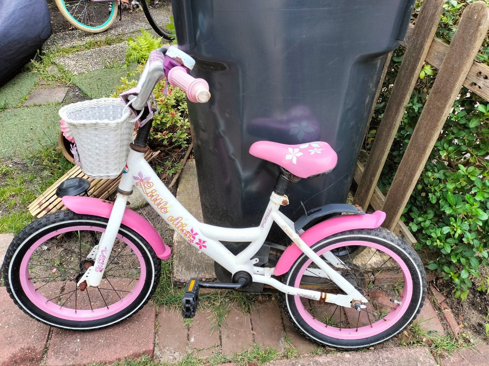 Kinderfiets - meisjesfiets incl. zijwieltjes en poppenstoel, Fietsen en Brommers, Ophalen, Gebruikt, Terugtraprem, 14 inch of minder