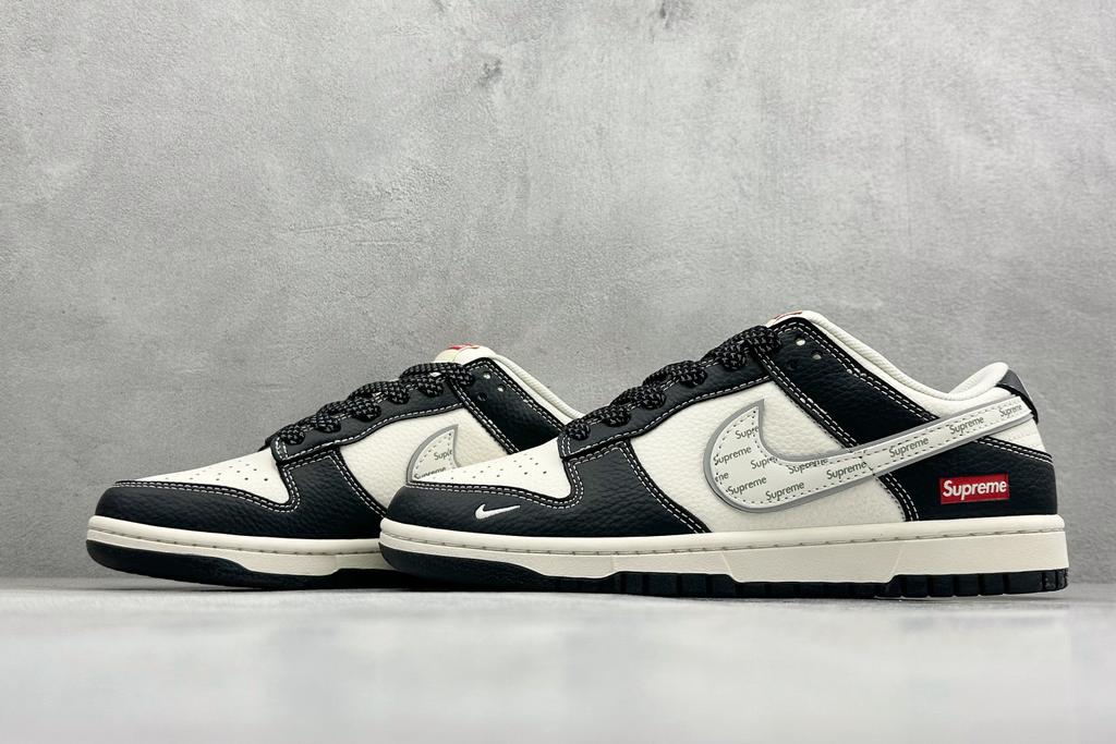 Nike Dunk Low x Supreme, Verzenden, Nieuw, Zwart