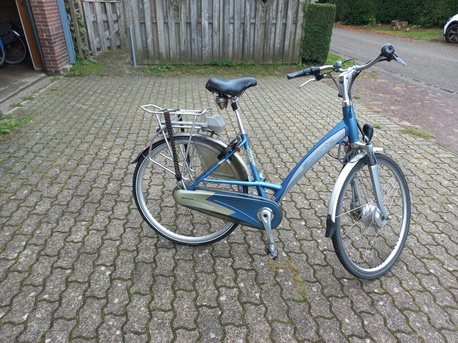 Foto 2 van Gazelle ex-elektrische fiets, blauw, gebruikt