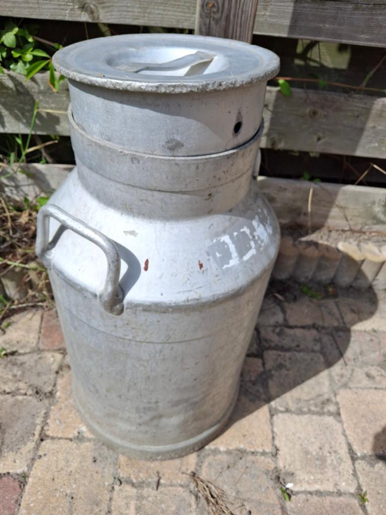 Melkbus aluminium, Ophalen