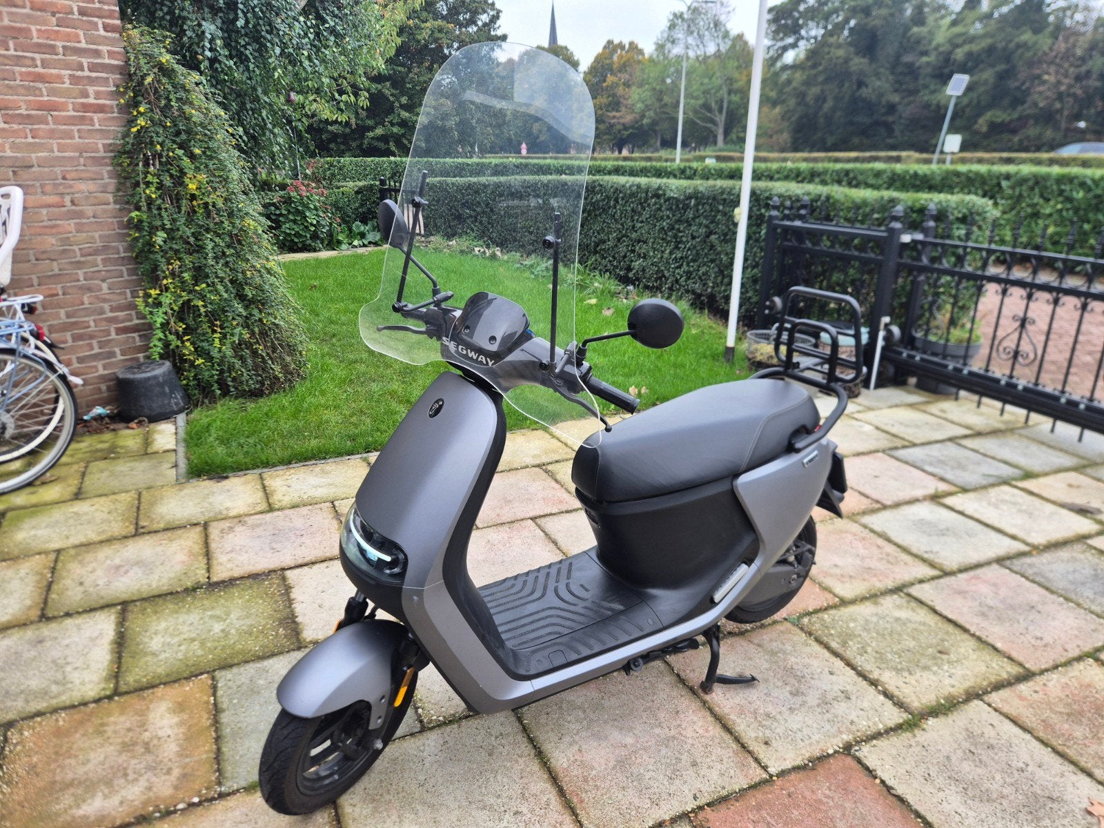 Segway E110S - Perfecte staat, weinig kilometers, Elektrisch, Zo goed als nieuw, Ophalen, Overige merken