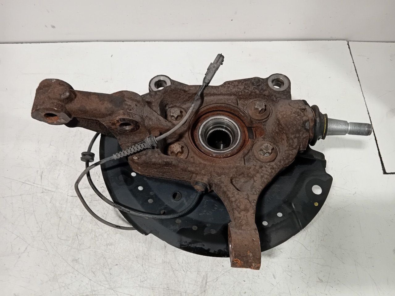 Wielnaaf links voor Renault Master, Onderdelen@venauto.nl, Van der Ven Autorecycling B.V., Gebruikt, Ettenseweg 76, 4706 PB Roosendaal, The Netherlands