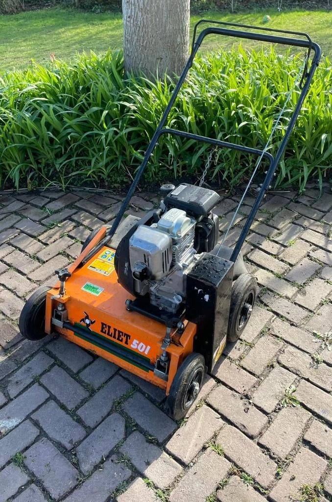 Verticuteermachine te huur, Ophalen, Benzine, Eliet