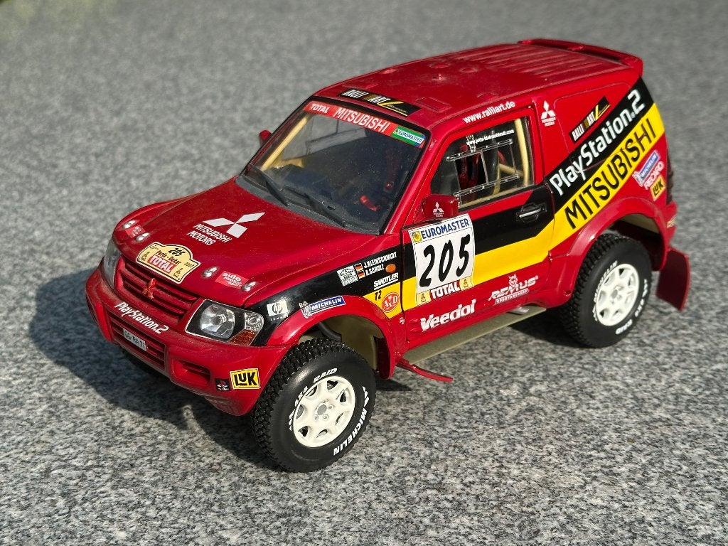 Mitsubishi Pajero rally, Solido 1:18, Ophalen of Verzenden, Zo goed als nieuw, Auto, Solido