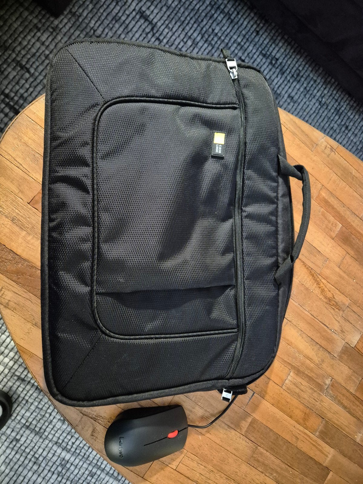 Nieuwe Case Logic Laptoptas & Lenovo Bedrade Muis, Computers en Software, Nieuw, Ophalen of Verzenden, Zwart, Case Logic