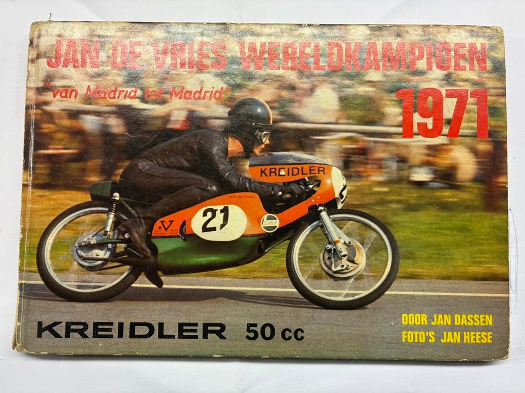 Jan de Vries 50 cc wereldkampioen boek, Ophalen of Verzenden, Zo goed als nieuw, Motoren