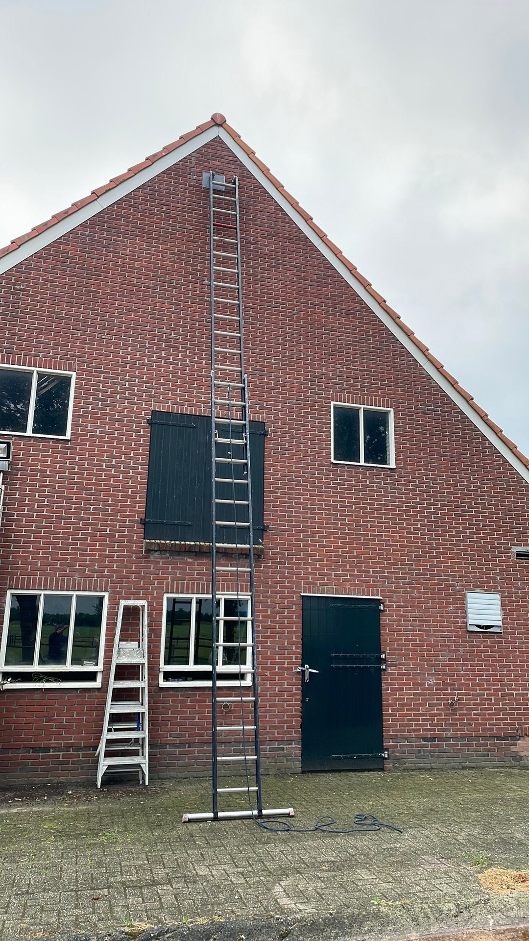 Altrex 2x18 sporten, Ophalen, Zo goed als nieuw, 4 meter of meer