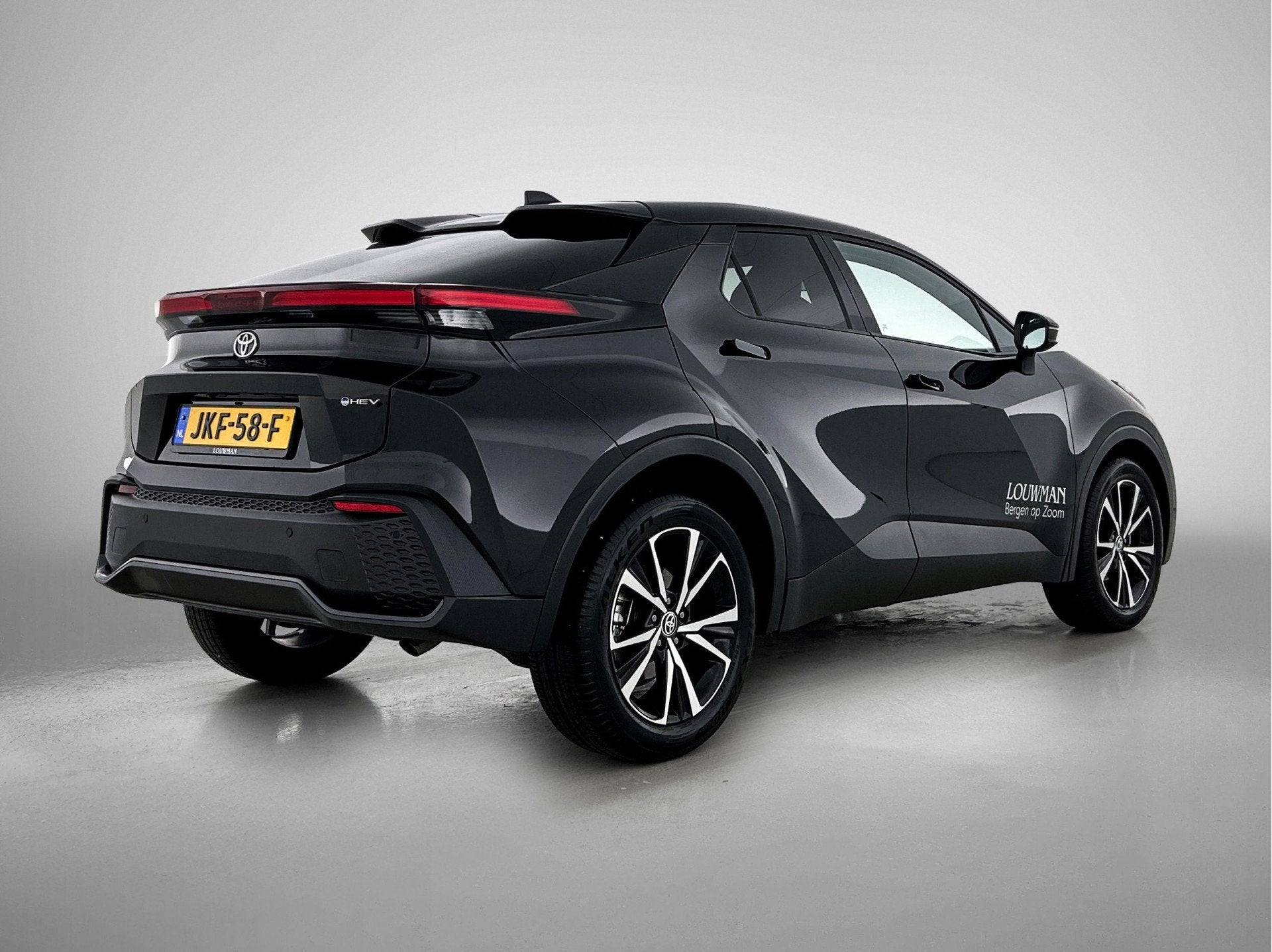 Toyota C-HR 1.8 Hybrid 140 Dynamic Demo (bj 2025, automaat), 12 maanden, Stof, 725 kg, 4 cilinders