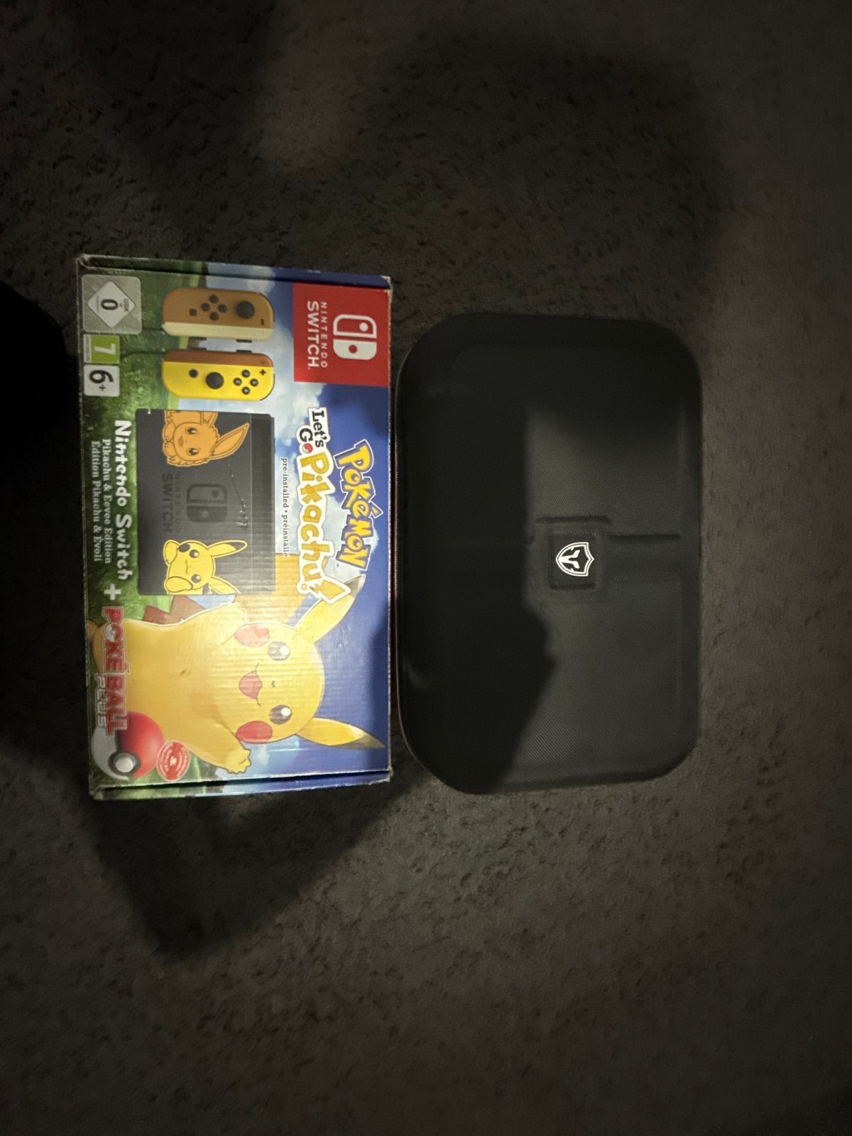 Nintendo Switch Let's Go Pikachu Editie + Extra's, Met games, Ophalen of Verzenden, Zo goed als nieuw, Switch Original