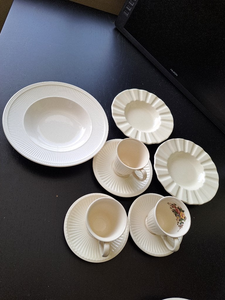 Wedgwood borden, kopjes, schotels, Huis en Inrichting, Keuken | Servies, Ophalen of Verzenden, Zo goed als nieuw, Bord(en), Overige stijlen