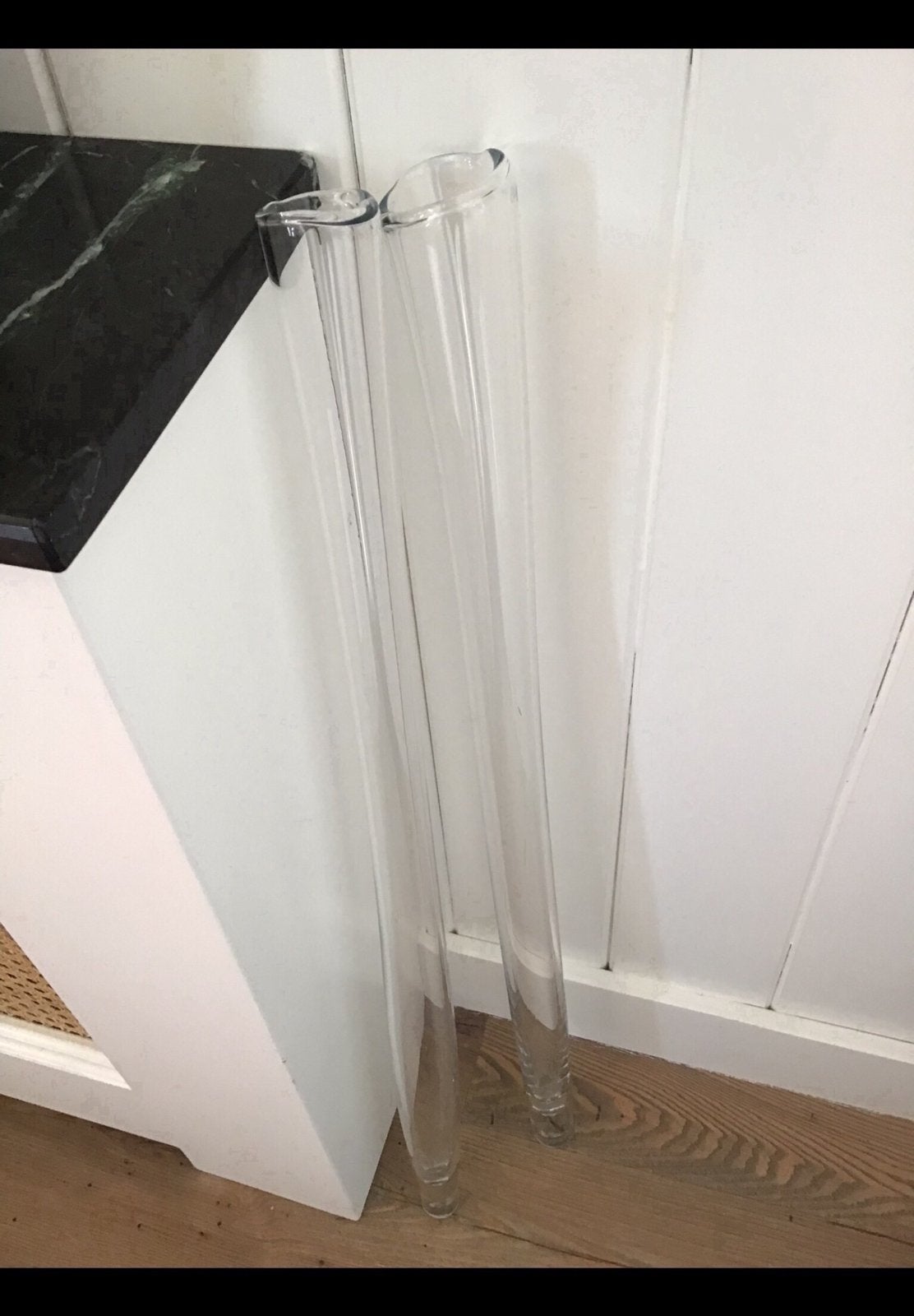 2 Bijzondere glazen solifleur vazen Gommaire Cleybergh, glas, Huis en Inrichting, Ophalen of Verzenden, Zo goed als nieuw, Overige kleuren