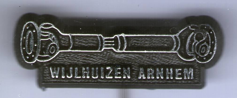 Wijlhuizen Arnhem zwart plastic speldje ( F_153), Verzenden, Zo goed als nieuw, Transport, Speldje of Pin