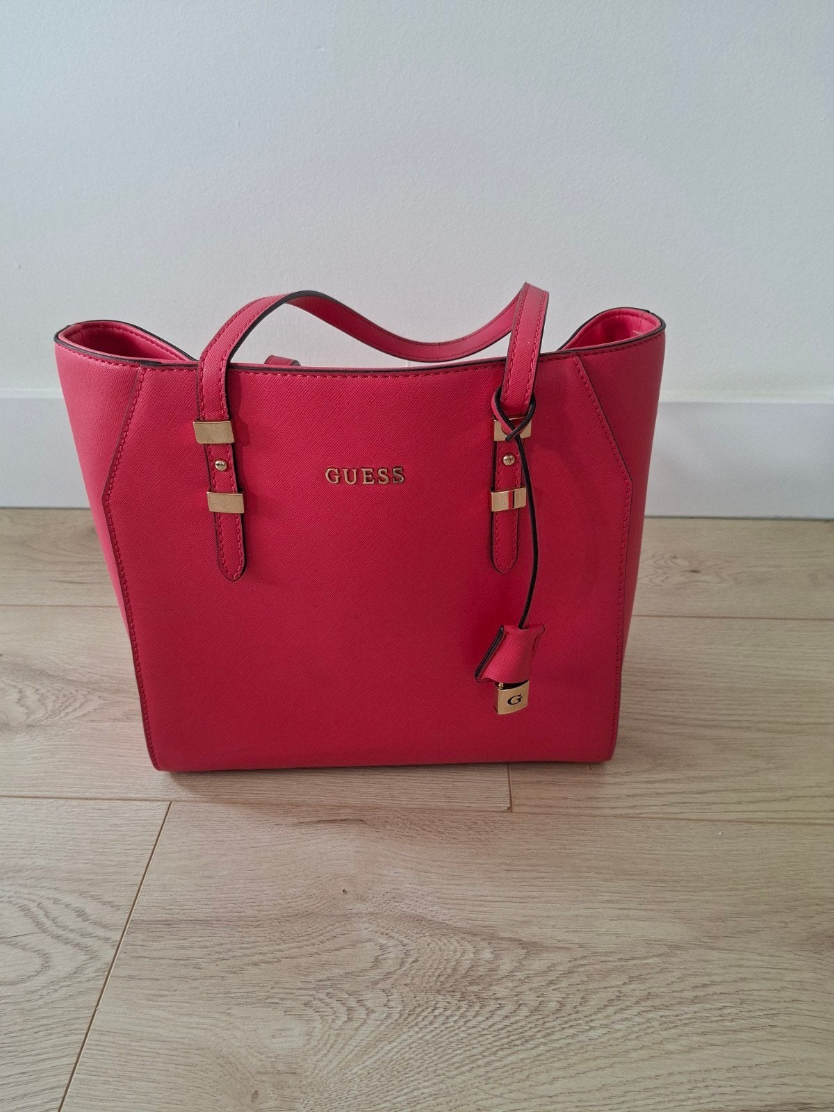 Guess Handtas - Fuchsia roze tas, Ophalen, Zo goed als nieuw, Roze, Handtas