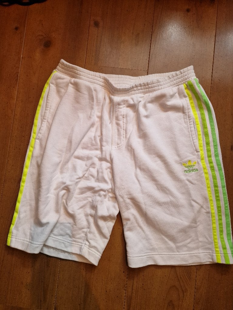 adidas superstar firebird korte broek L Large XL nieuw, Kleding | Heren, Maat 52/54 (L), Wit, Nieuw, Ophalen of Verzenden