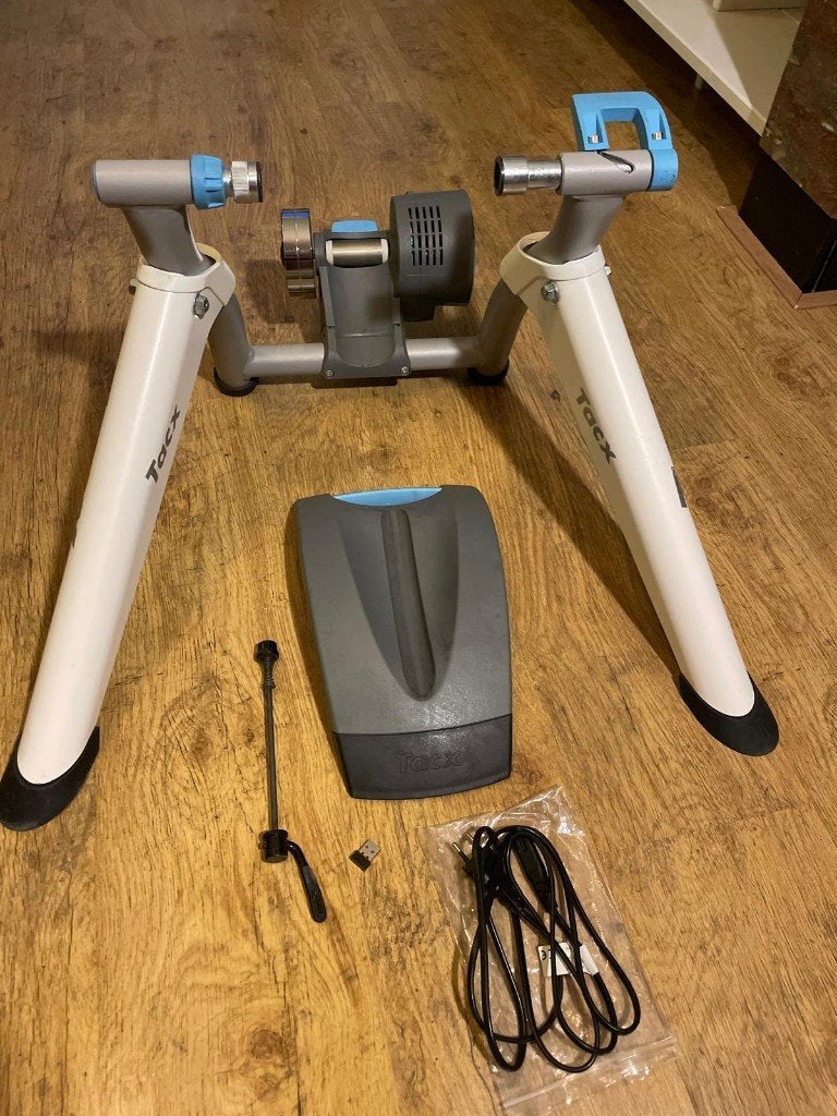 Tacx Flow Smart Fietstrainer (T2240) incl. ANT+ Dongle, Sport en Fitness, Wielrennen, Ophalen, Gebruikt, Overige typen