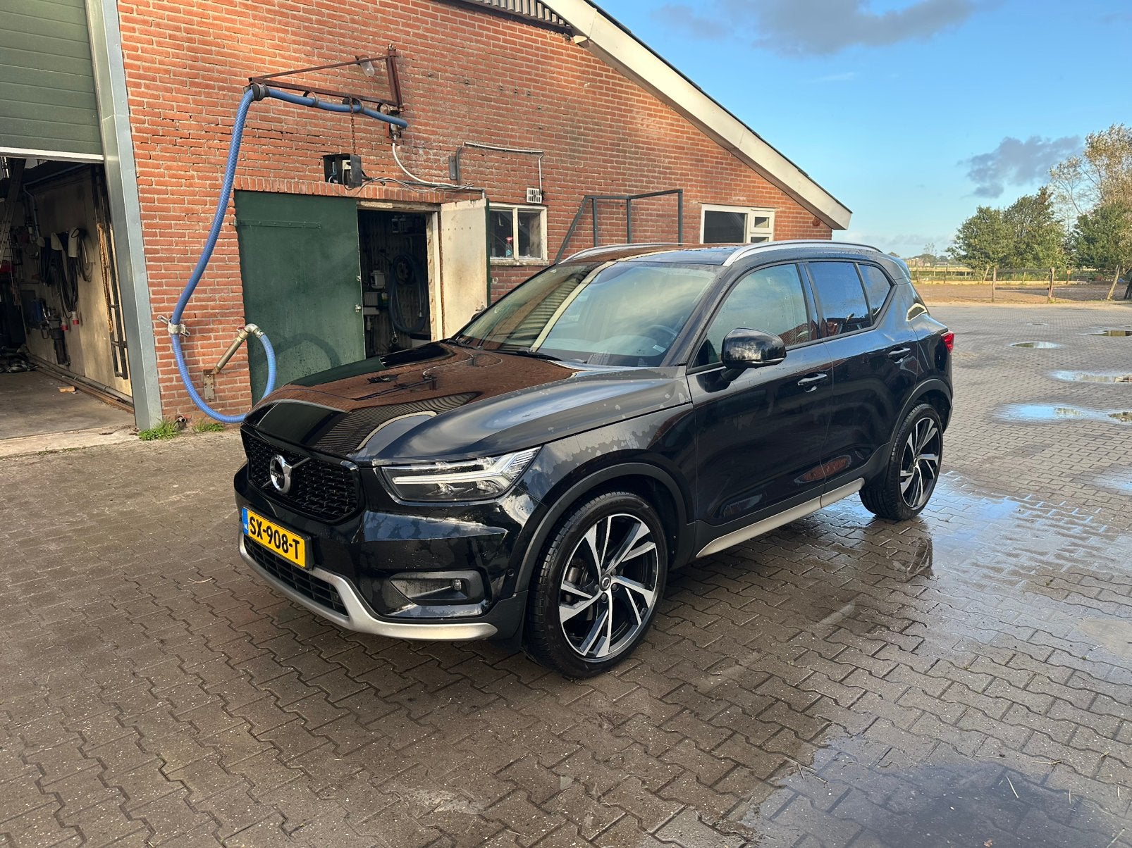 Volvo XC40 t5 AWD geartronic 2018 zwart, Auto's, Automaat, Zwart, 4 cilinders, 1969 cc
