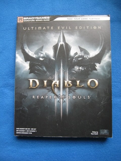 Diablo 3 strategy guide boek (PS3), 1 speler, Ophalen of Verzenden, Zo goed als nieuw, Role Playing Game (Rpg)