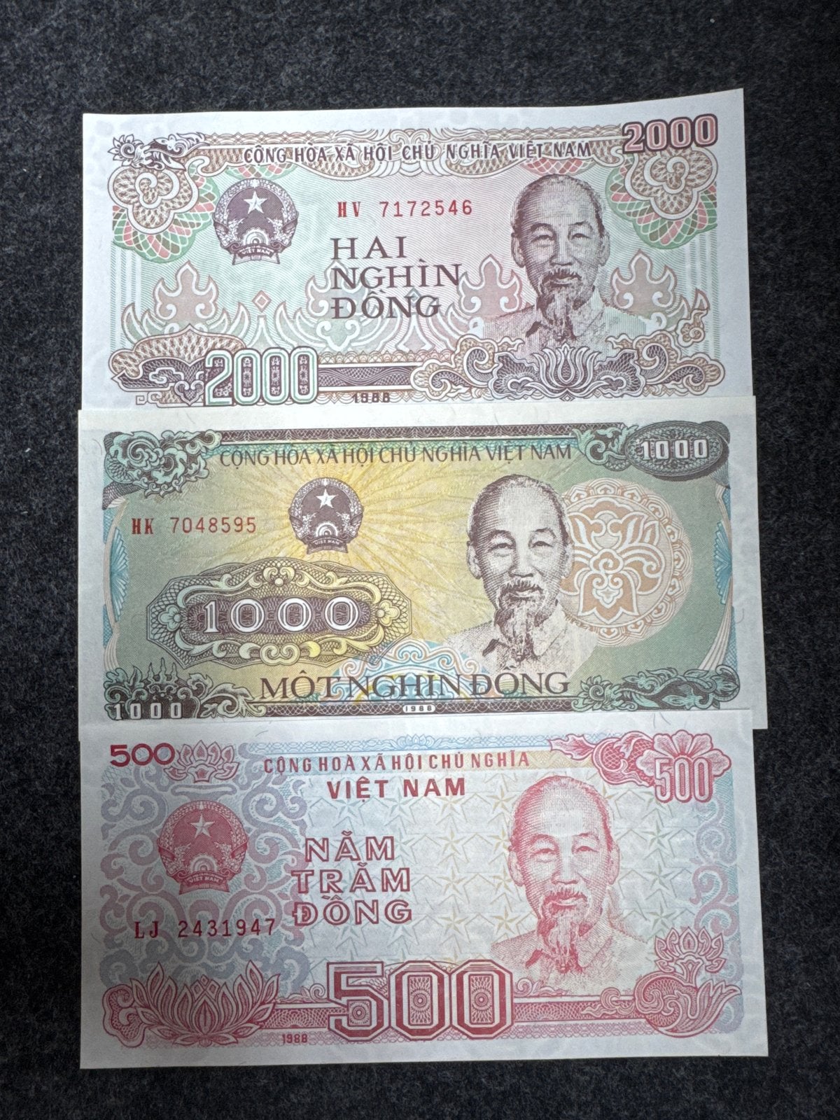 Set Vietnamese Dong biljetten: 2000, 1000, 500 Dong, Ophalen of Verzenden, Overige landen, Setje