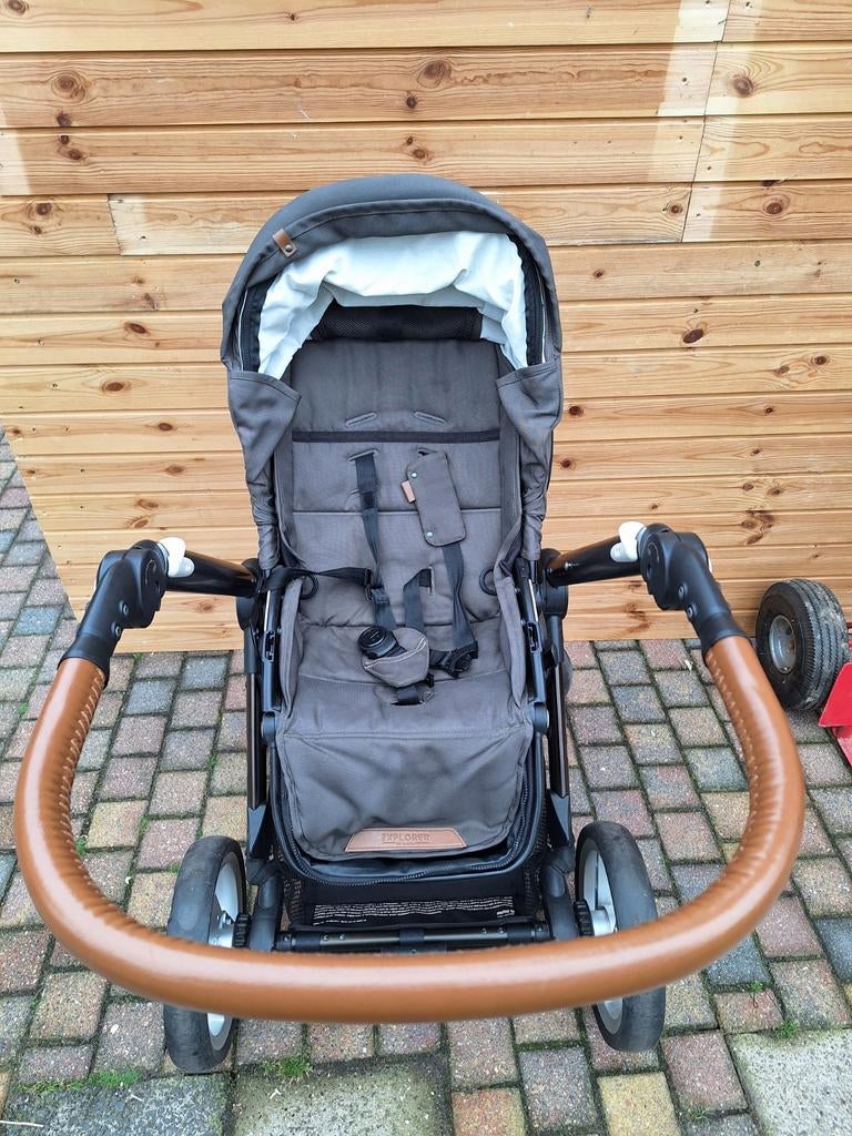 Mutsy Evo 3-in-1 Combiwagen met Zwart Frame, Kinderen en Baby's, Kinderwagens en Combinaties, Ophalen, Gebruikt, Combiwagen, Mutsy