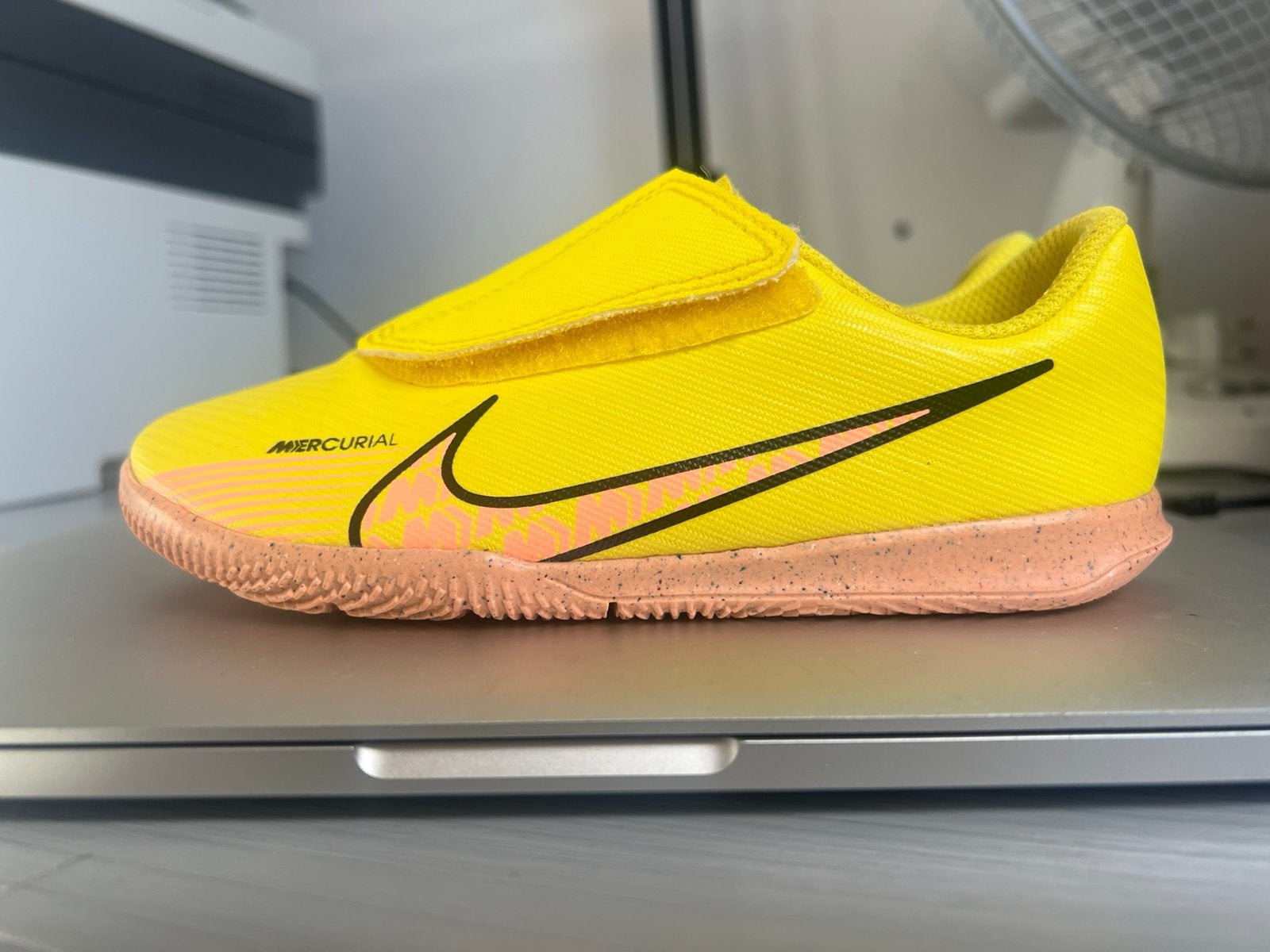 Nike Mercurial voetbalschoenen maat 28,5 – geel, 33 - 40 uur, Overige niveaus, Overige vormen