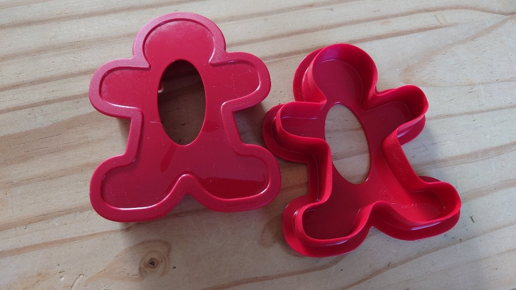 Tupperware koekjesuitsteker peperkoekmannetje Rood NIEUW, Ophalen of Verzenden, Nieuw, Rood, Overige typen