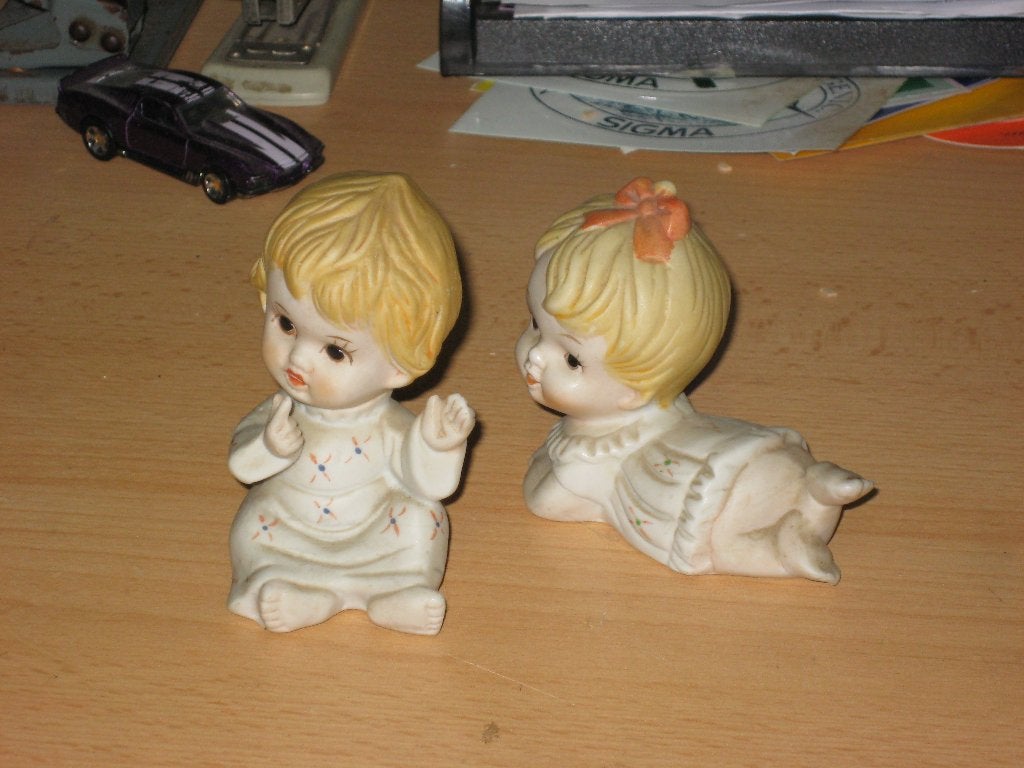 baby beeldjes, Ophalen of Verzenden, Zo goed als nieuw, Mens