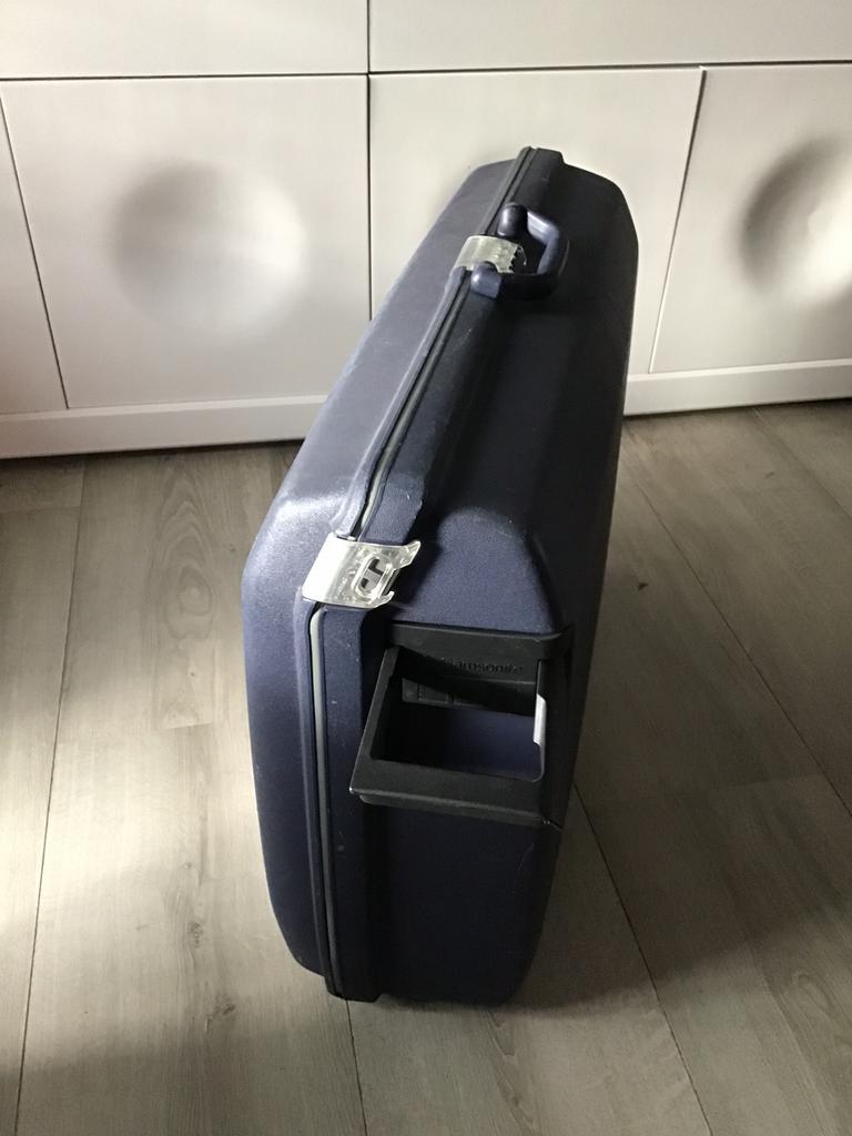 Blauwe Samsonite Oyster koffer met cijferslot en op 2 wielen, Wieltjes, Gebruikt, Hard kunststof, Ophalen of Verzenden