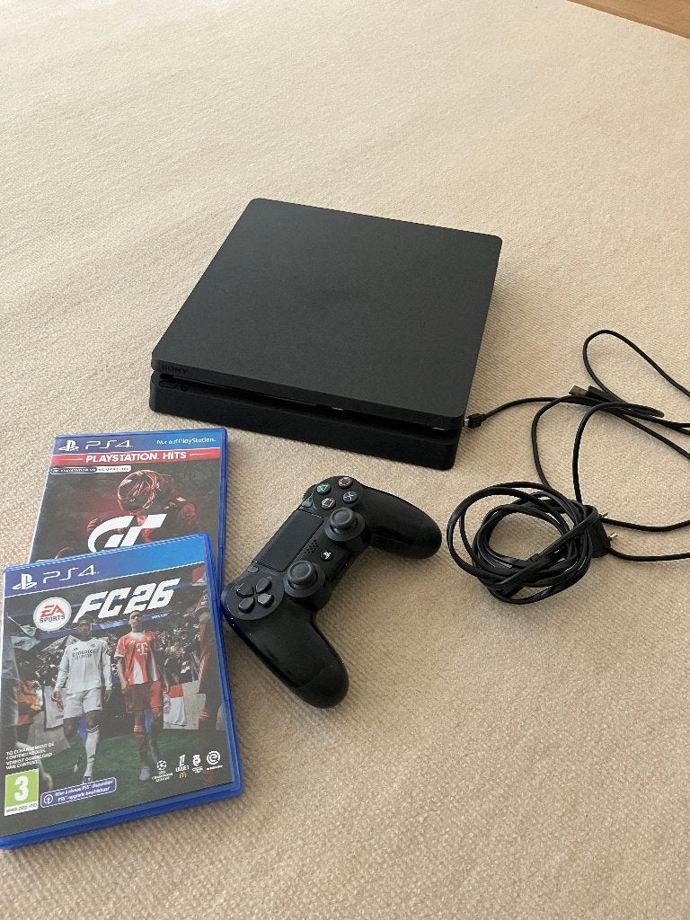 Playstation 4, controller, FC 26 & Gran Turismo, Ophalen, Met 1 controller, Slim, 500 GB