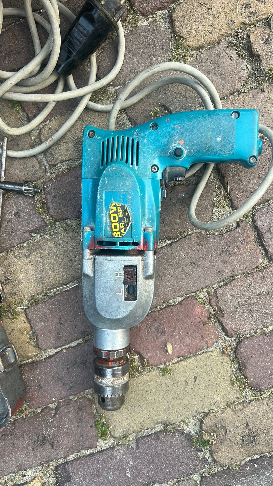 Makita boornachine 800 watt variabele speed, Doe-het-zelf en Verbouw, Ophalen of Verzenden, Gebruikt, Minder dan 600 watt, Bandschuurmachine