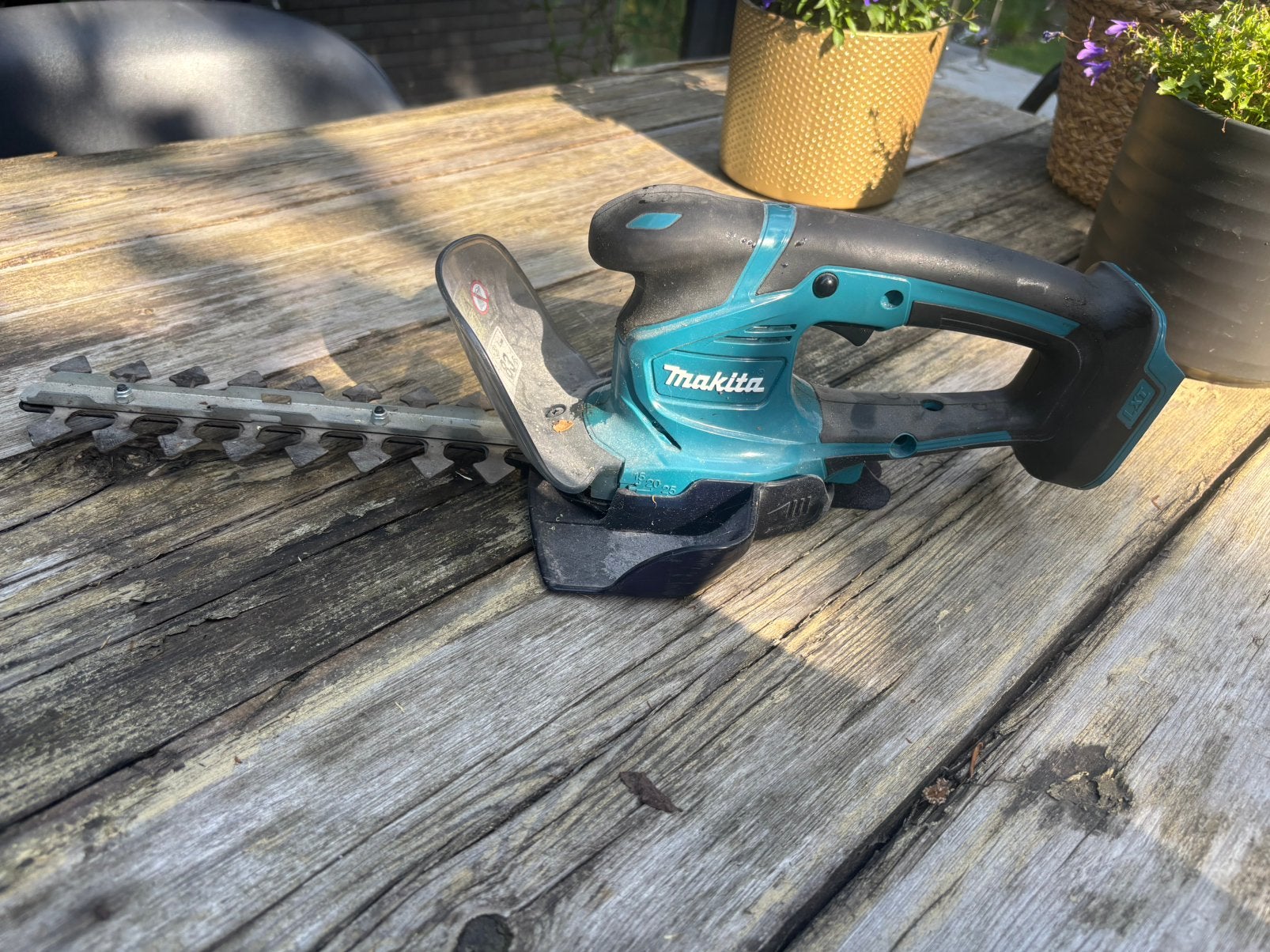 Makita DUM604 18V Accu Graskantenschaar / Heggenschaar, Tuin en Terras, Heggenscharen, Ophalen of Verzenden, Gebruikt, Accu